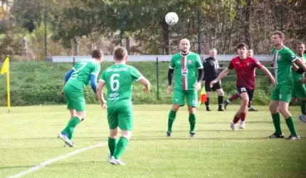 Spotkanie Polonii odwołane! Rozkład jazdy - zapowiedź piłkarskiego weekendu (15-16 marca 2025)