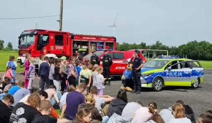 "Bezpieczeństwo to skarb" – spotkanie z uczniami w Ujeździe i Udaninie
