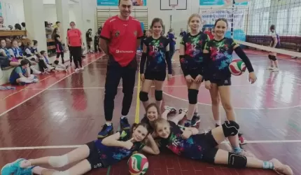 Sukces “dwójki” kobiet w turnieju siatkówki