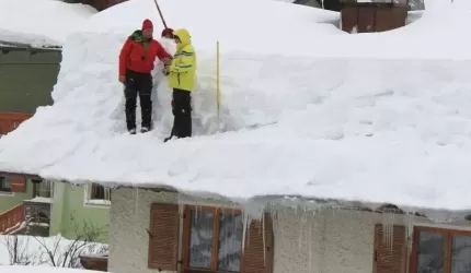 PCZK przypomina o odśnieżaniu dachów