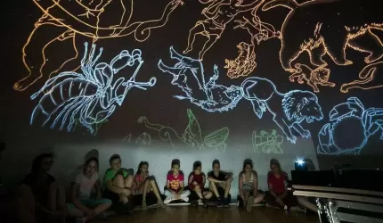 Czy w kosmosie noszą kapelusze? Mobilne planetarium Kopernika w Kostomłotach