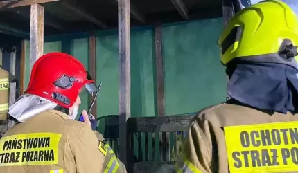 Zwłoki starszej kobiety w mieszkaniu [raport strażaków]