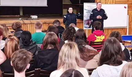 Średzcy funkcjonariusze promują zawód policjanta