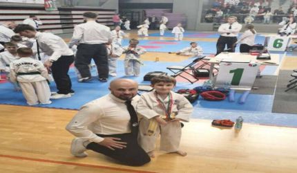 Medalowa dominacja młodych talentów! Zawodnicy ze Środy Śląskiej i Kostomłotów z sukcesami w Taekwon-do