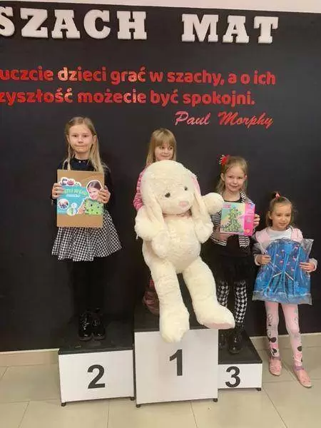 141922603 108624404550642