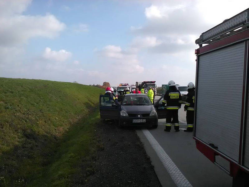 KOLIZJA NA AUTOSTRADZIE A4. JEDNA OSOBA POSZKODOWANA5