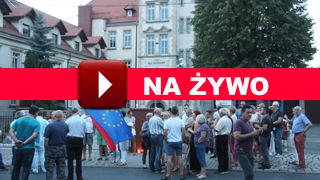 protest przed sadem 0