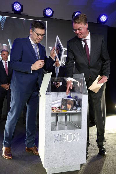 xeos 02