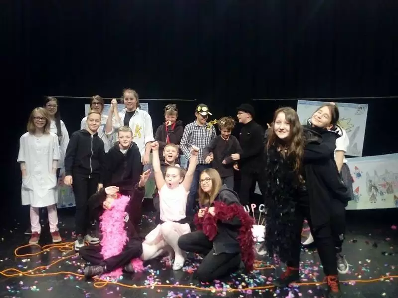 30741628 1635036179878156 6184854568115896320 n