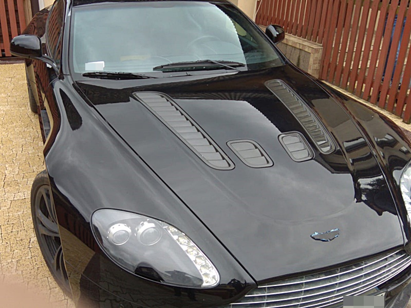 aston1