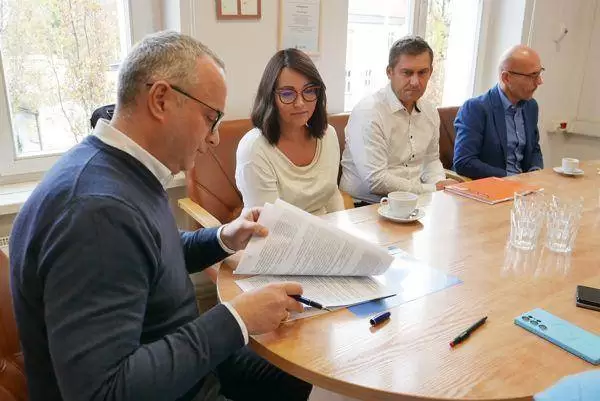 467548427 1375220920128849 3340501231487797172 n