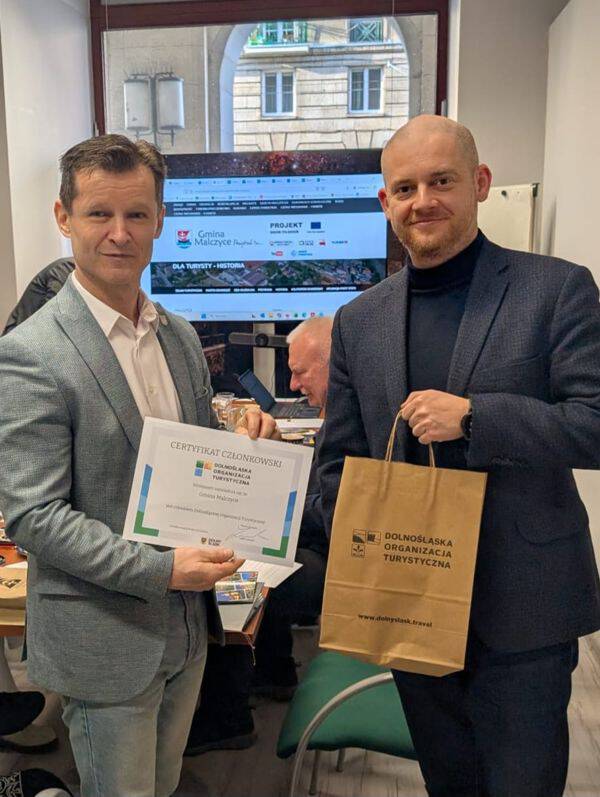 598884656 1282953280534564 4157095002289137087 n