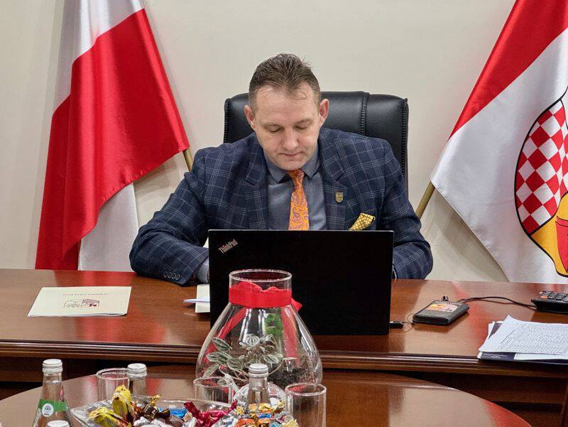 644257085 1382904437209987 8674866642256247332 n