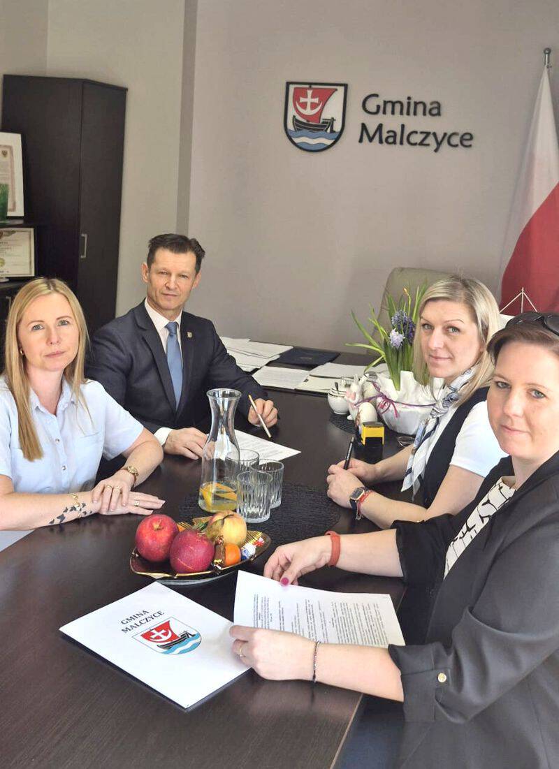 649357317 1350991603730731 7006653912753642898 n