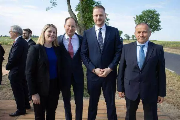 354494484 7493661080661008 690268549744247250 n