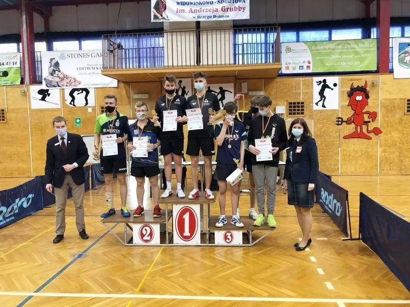 j. matkowski ii miejsce w deblu z p. klimkiem zenit miedzyborz