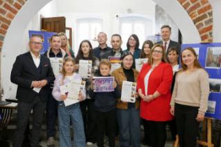 Laureaci powiatowych konkursów odebrali nagrody