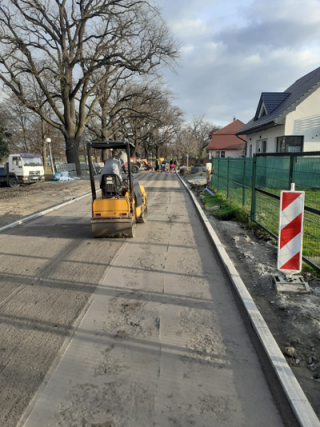 Kończy się budowa nawierzchni ul. Kajakowej