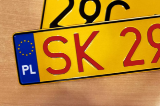 Żółte tablice rejestracyjne zadebiutują w Polsce od czerwca