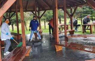 Mieszkańcy Miękini wspólnie zrobili wiosenne porządki