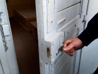 Zatrzymano kilka osób, w tym 52-latka poszukiwanego listem gończym!