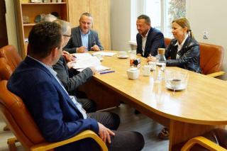 Podpisano umowę na remont drogi Wilkostów-Czerna