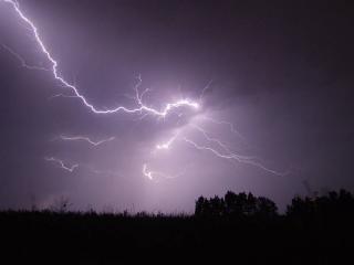 BURZE Z GRADEM - OSTRZEŻENIE METEOROLOGICZNE