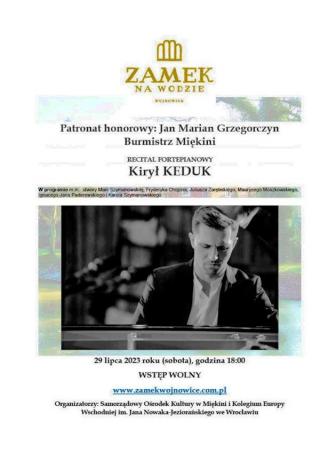 Zaproszenie na recital fortepianowy w zamku na wodzie w Wojnowicach