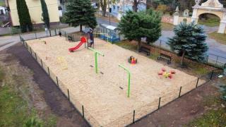 Plac zabaw w Chwalimierzu podoba się mieszkańcom