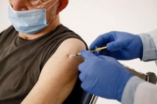 Blisko pół tysiąca seniorów zaszczepionych przeciw grypie z gminnego programu