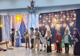 Jasełka w Przedszkolu – Magia Świąt w Wykonaniu Dzieci