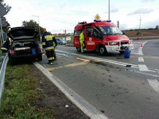 WYPADEK NA A4. JEDNA OSOBA POSZKODOWANA
