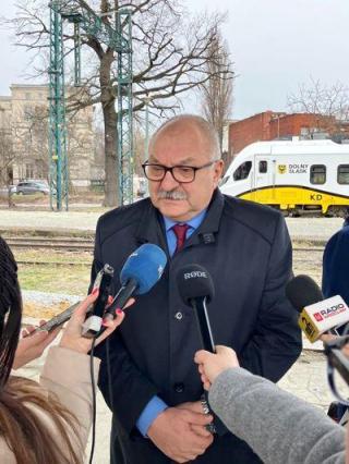 Pociągi wrócą na wrocławski Dworzec Świebodzki, będzie też przebudowa stacji w Środzie Śląskiej