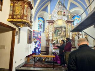 Trwa odbiór prac konserwatorsko - restauratorskich barokowej ambony w kościele pw. Narodzenia NMP w Miękini