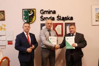 Kredyt na zakup peronów i drogi od POLBUS-PKS