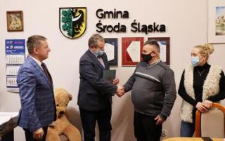 Kontrakt na budowę lamp w 5 miejscowościach