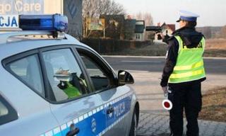 32-LATEK PROWADZIŁ POJAZD POD WPŁYWEM ALKOHOLU