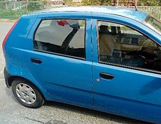Uszkodził kilka samochodów. Został zatrzymany na gorącym uczynku