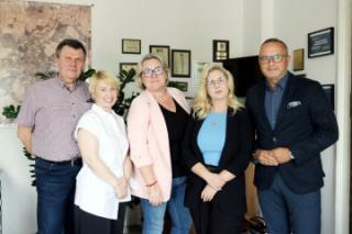 Fundacja Drzewko Szczęścia przekaże 100 tys. zł na wsparcie dzieci!