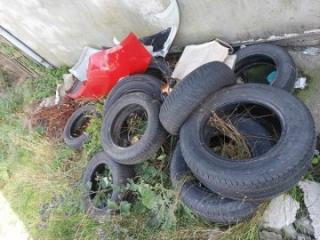 Średzkie ulice i chodniki jak tani bazar z rupieciami