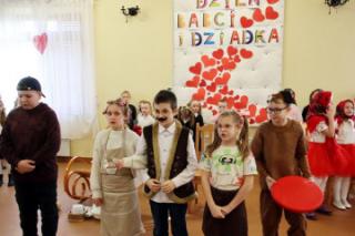 Wyjątkowa uroczystość z okazji Dnia Babci i Dziadka w Ujeździe Górnym