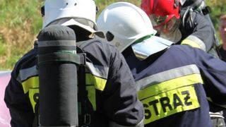 KOLIZJA DWÓCH POJAZDÓW NA ZJEŹDZIE NA A4