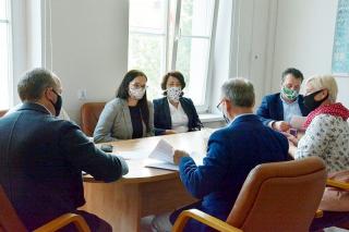 Podpisano umowę na przebudowę drogi w Świętem