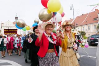 Barwne obchody Dnia Seniora w Środzie Śląskiej