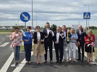 Nowa nawierzchnia, ścieżki, oświetlenie… - droga Lutynia-Wróblowice gotowa!