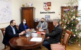 Wójt Gminy Udanin: koniec roku, a my nie zwalniamy!