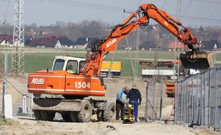 PRZEBUDOWA DROGI I BUDOWA ŚWIETLICY