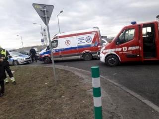 Zadymienie wokół autostrady A4 i kolizja