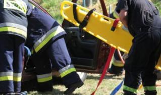 Zatrzymanie krążenia u mężczyzny, substancja niebezpieczna w budynku wielorodzinnym [raport strażaków]