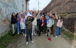 Uczniowie SP nr 1 powitali wiosnę grą miejską